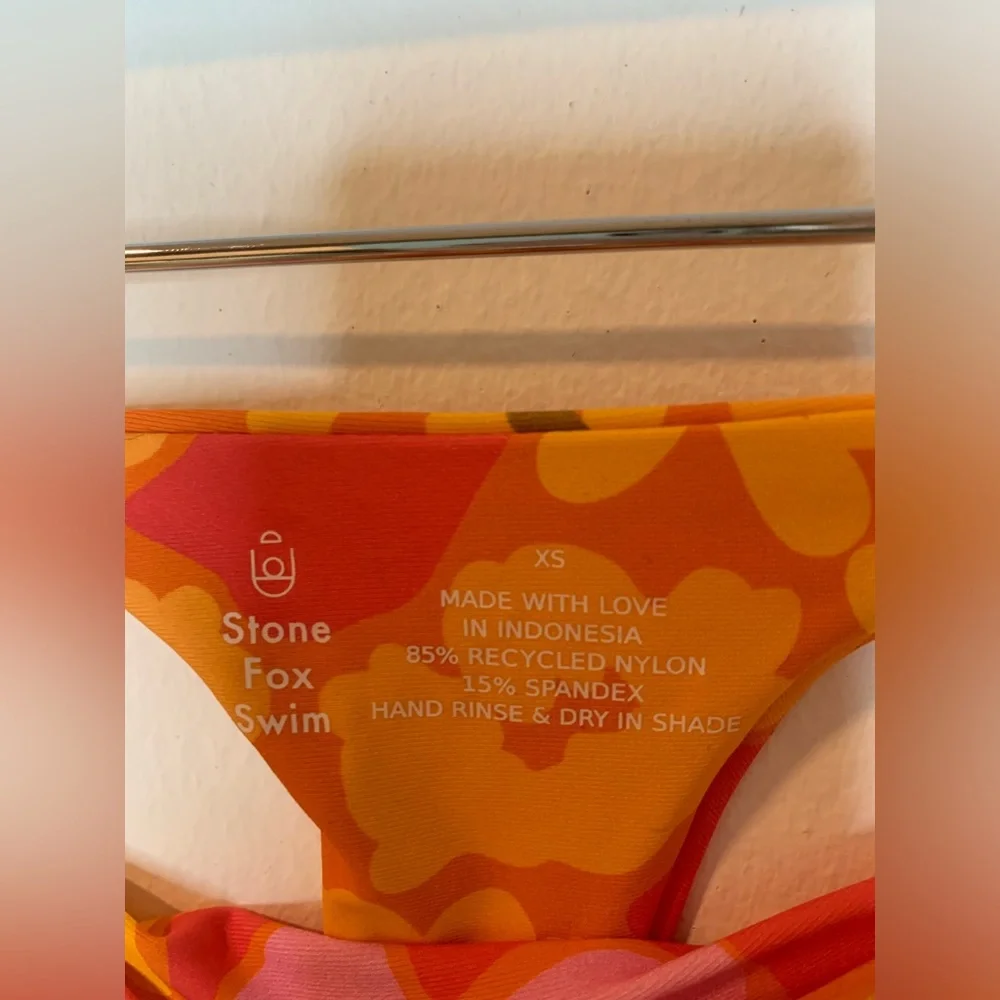 NWT Stone Fox Swim Isle Bikini Bottom in Lei Lei - Picture 4 of 4